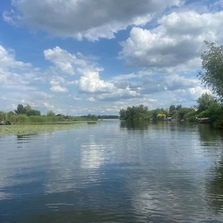 La Mare Houseboat Hotel Nederhorst den Berg Luaran gambar