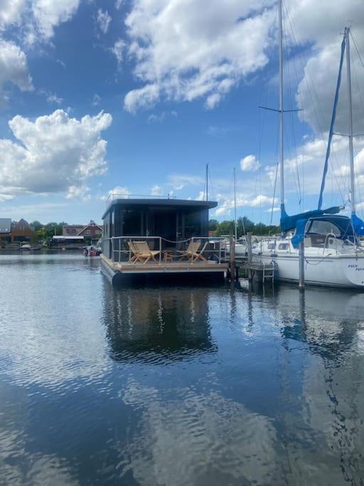 La Mare Houseboat Hotel Nederhorst den Berg Luaran gambar