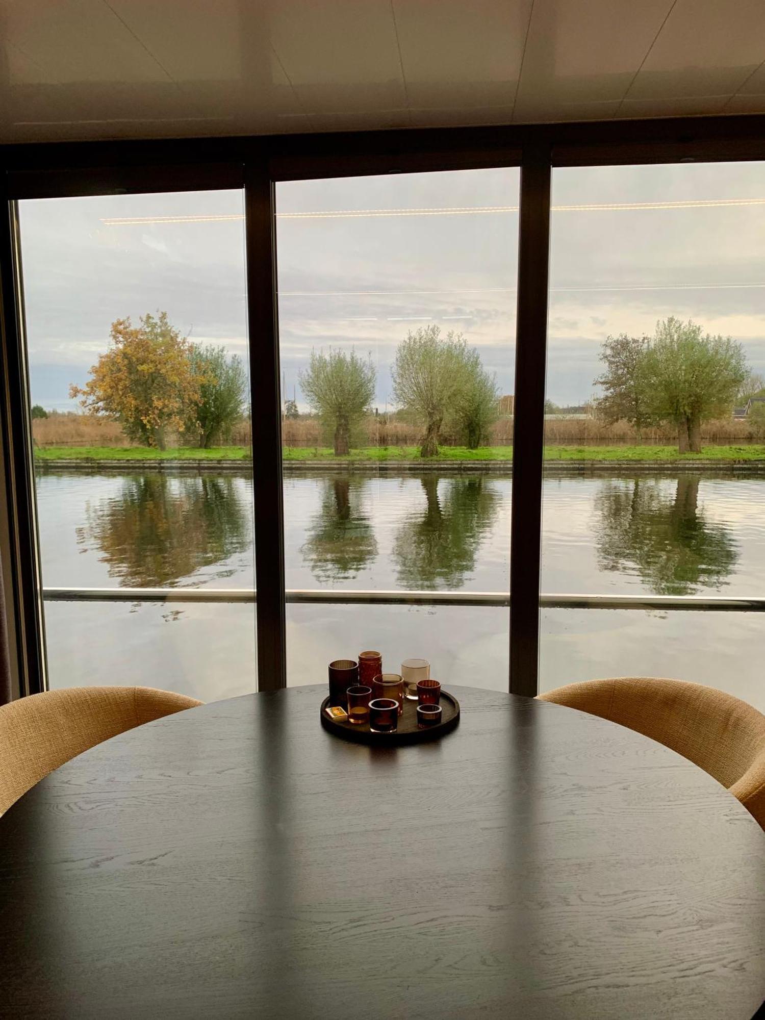 La Mare Houseboat Hotel Nederhorst den Berg Luaran gambar